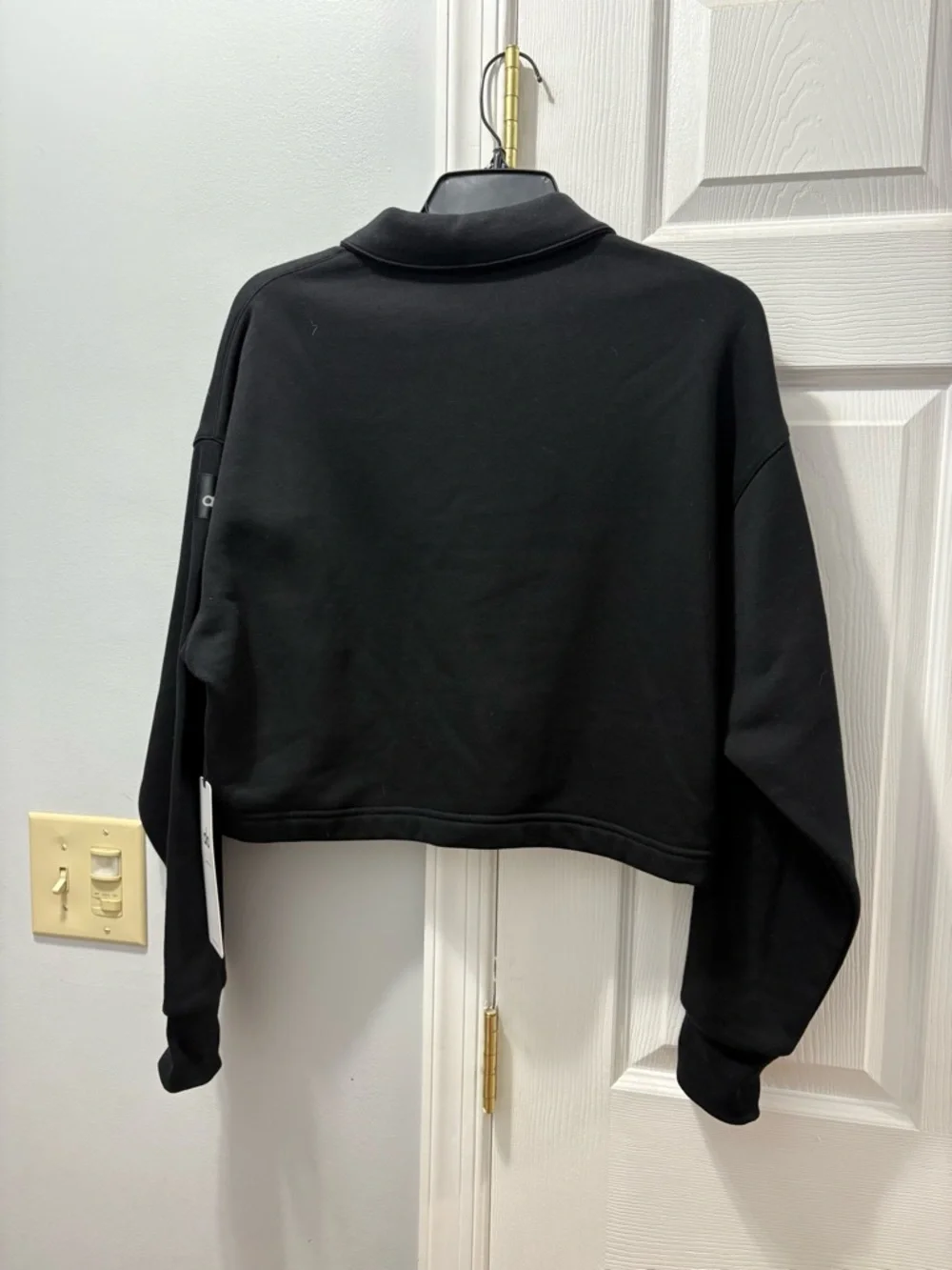 Alo Yoga Polo Henley Pullover Size Small Black NWT